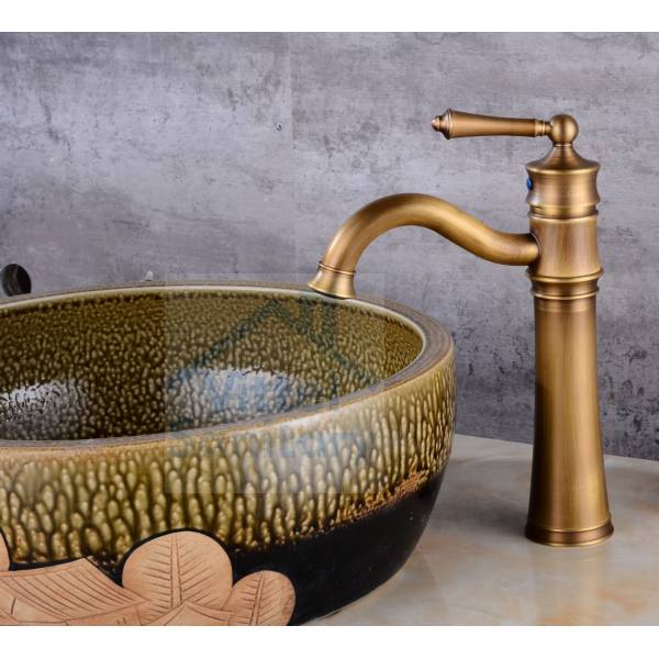 Antique Basin Faucet D021196